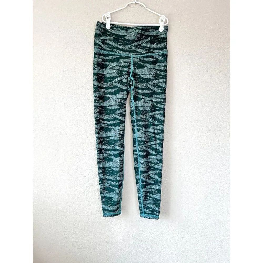The North Face Women's Green Brush Leggings, Size Medium